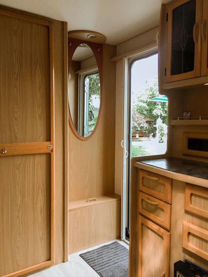 Nice Nite Campervans Phra Nakhon Si Ayutthaya Exterior photo